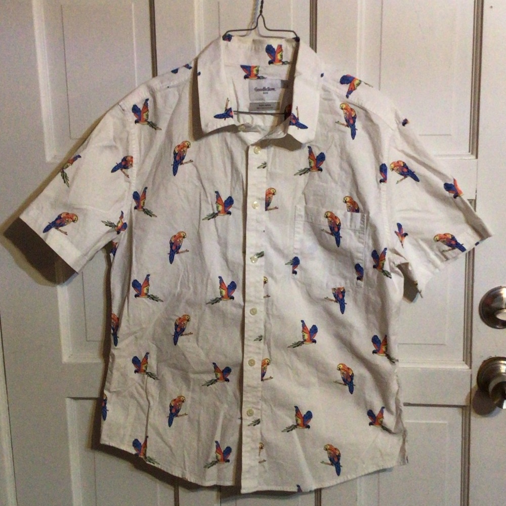 Goodiellow & Co. Men's Parrot Print Short Sleeve Shirt